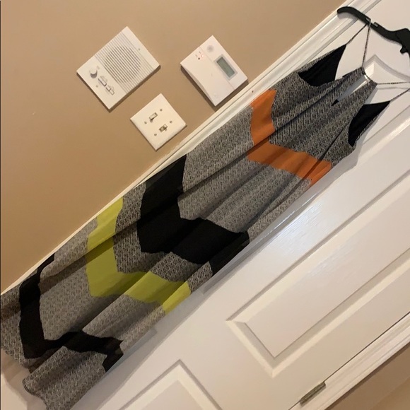 Old navy maxi dress ☀️☀️☀️☀️🌦☀️☀️☀️Summer sale - Picture 3 of 5